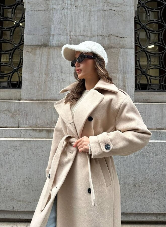 Women's Coats with Tailored Fit and Button Front