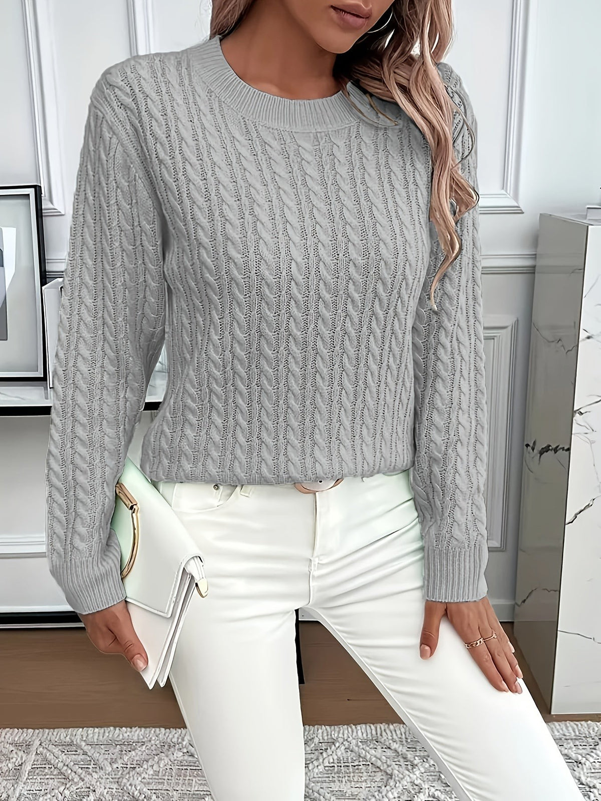 Women's Oversized Cable Knit Jumper with Round Neck