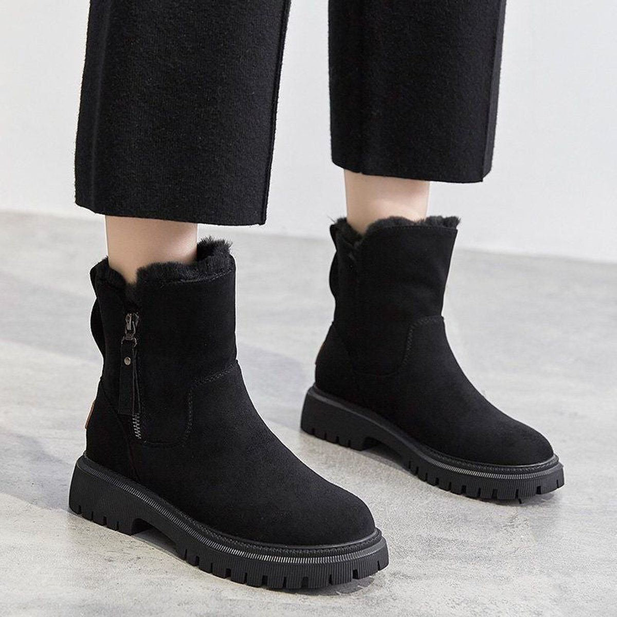 Women's Suede Snow Boots with Fleece Lining