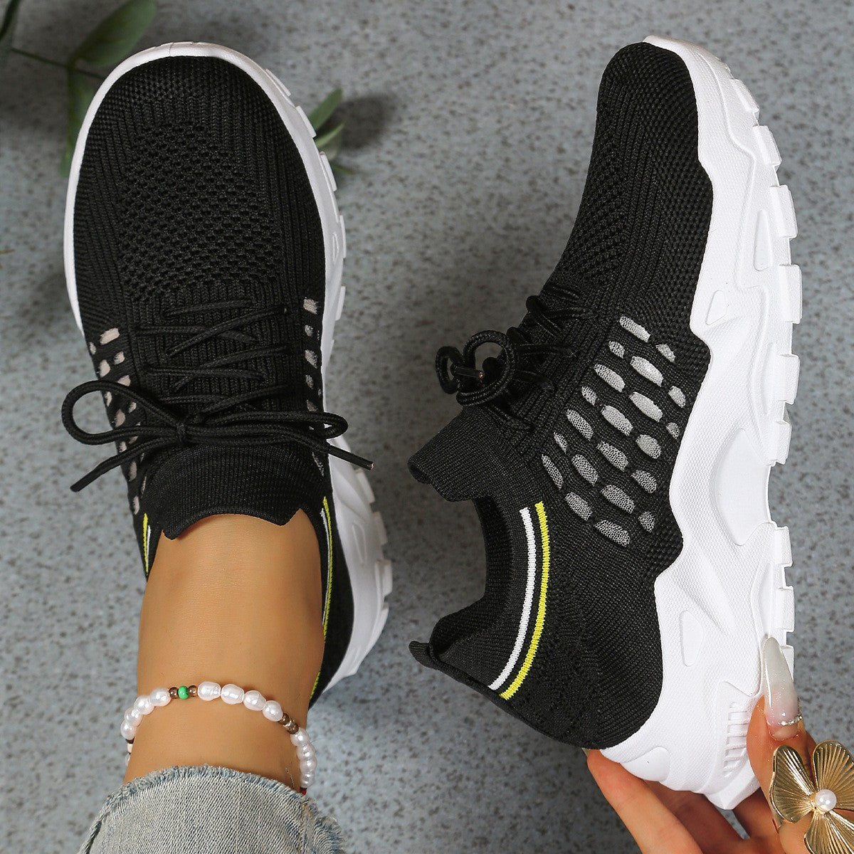 Women's Trainers with Cushioned Sole and Lace-Up Front
