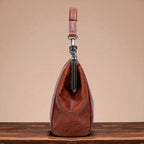 Women's Vintage Crossbody Bag with Kiss-Lock Closure