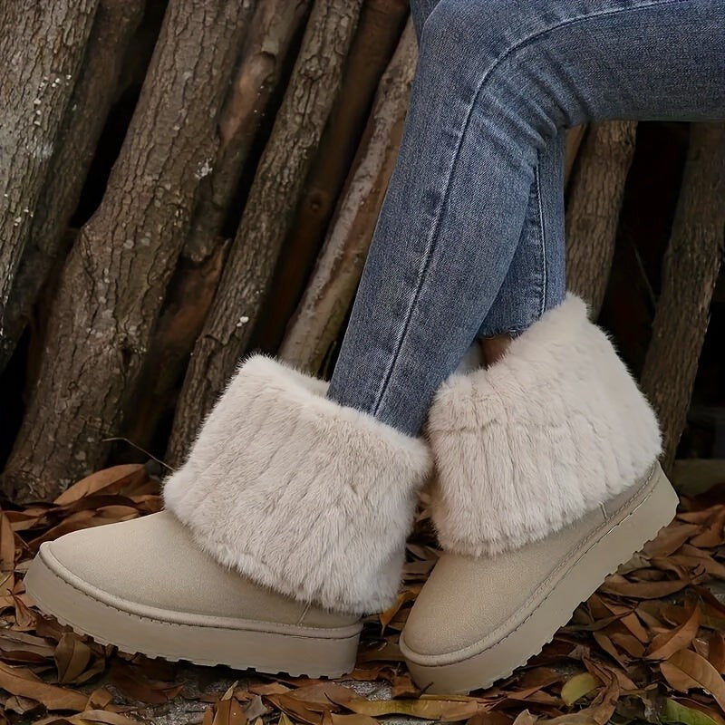 Women's Winter Boots with Plush Lining and Platform Sole